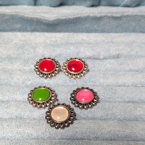 Multicolor Floral Button Brooch Set - Pink, Red, Green, White